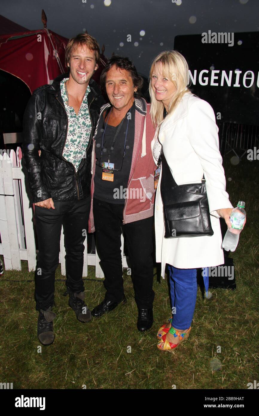 chesney hawkes with his mum and dad at the rewind festival temple island henley on thames oxfordshire stock photo alamy