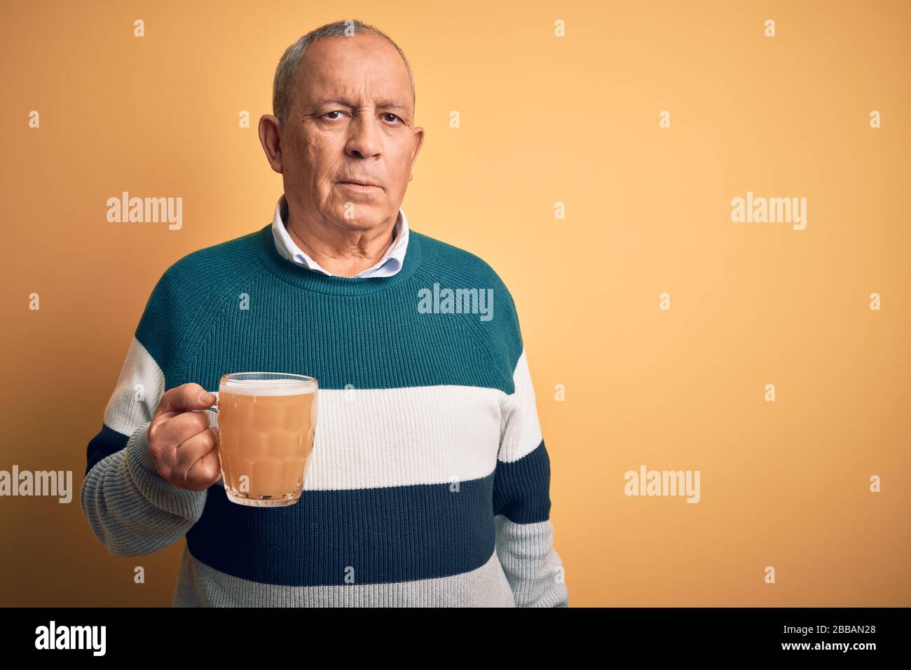 Old man drinking pint beer sad hi-res stock photography and images - Alamy