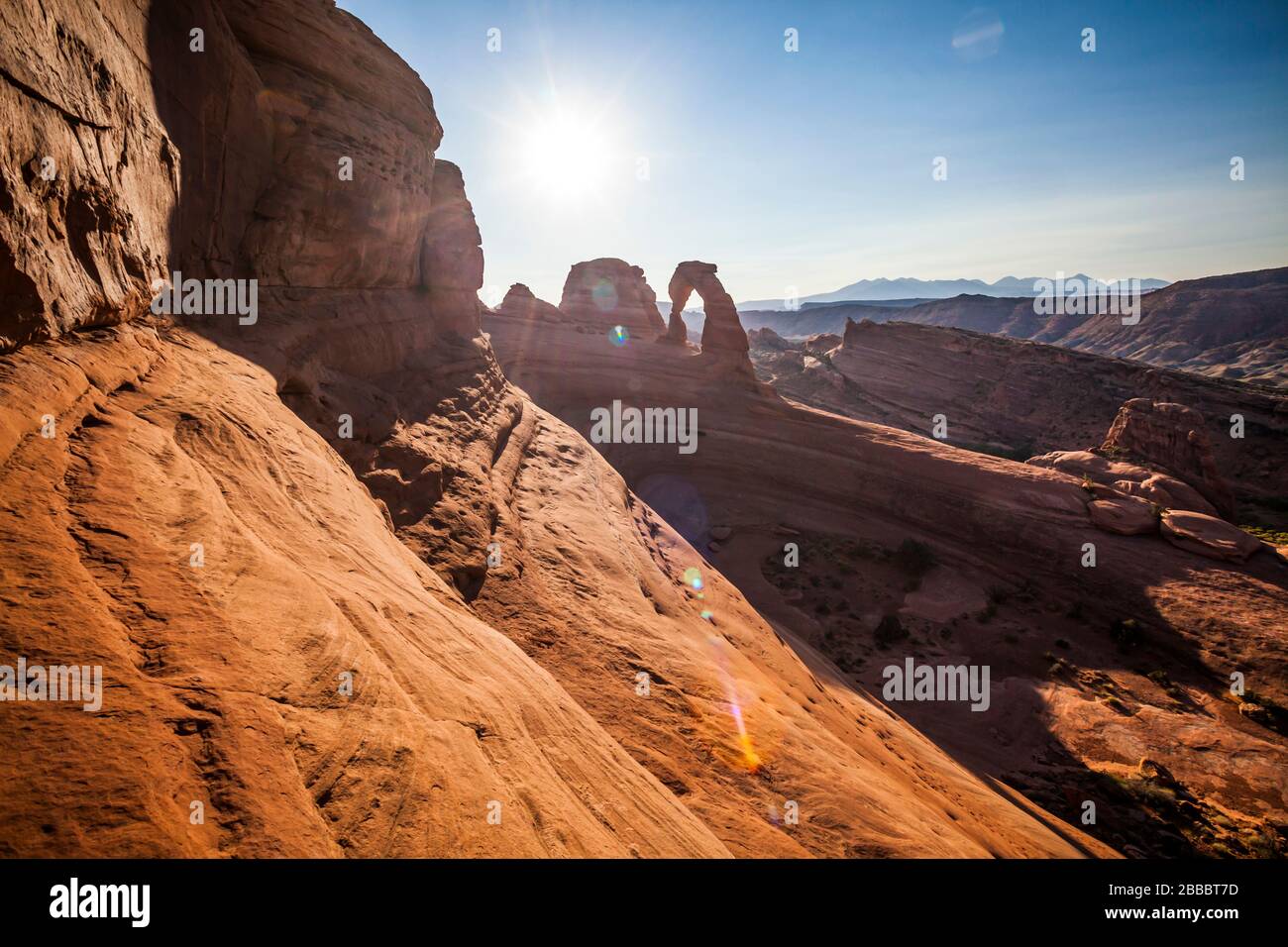 Delicate arch silhouette hi-res stock photography and images - Alamy