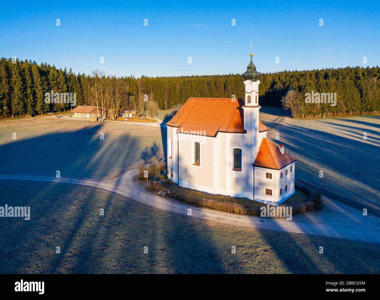 Pilgrimage church St. Leonhard, Leonhardikapelle, near Dietramszell, drone recording, Upper Bavaria, Bavaria, Germany Stock Photo