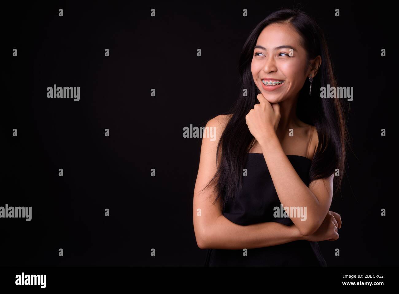 Portrait of happy young beautiful Asian woman Stock Photo - Alamy