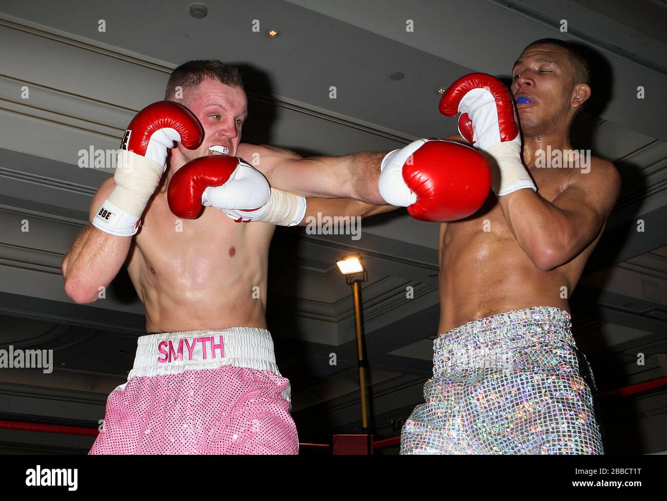 boxing gloves smyths