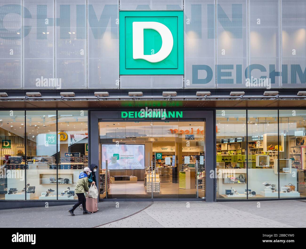 Deichmann Shoes High Resolution Stock Photography and Images - Alamy