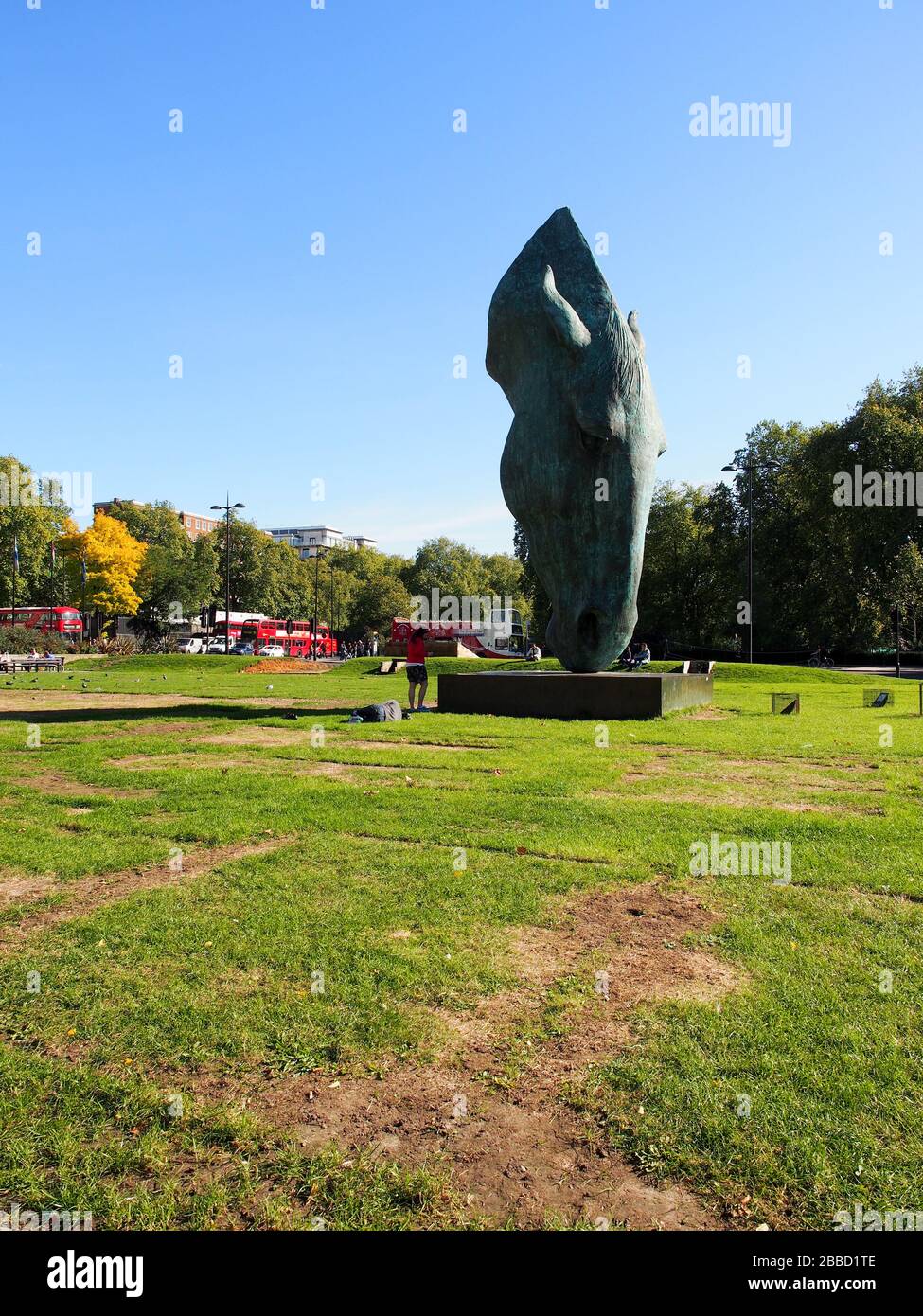Horse head statue, outdoor bronze sculpture at Marble Arch in Hyde Park London Stock Photo Alamy
