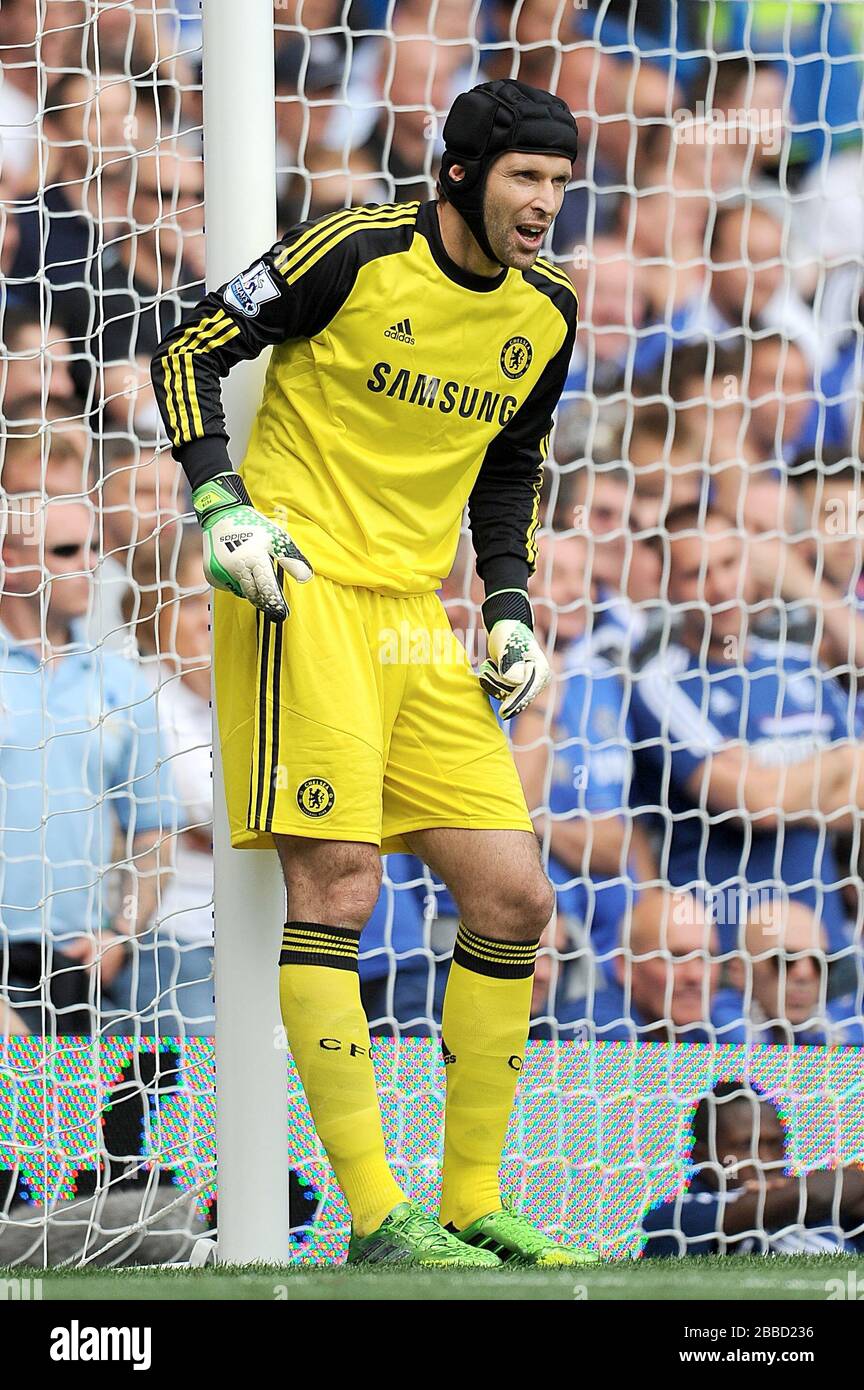 Chelsea goalkeeper Petr Cech Stock Photo - Alamy