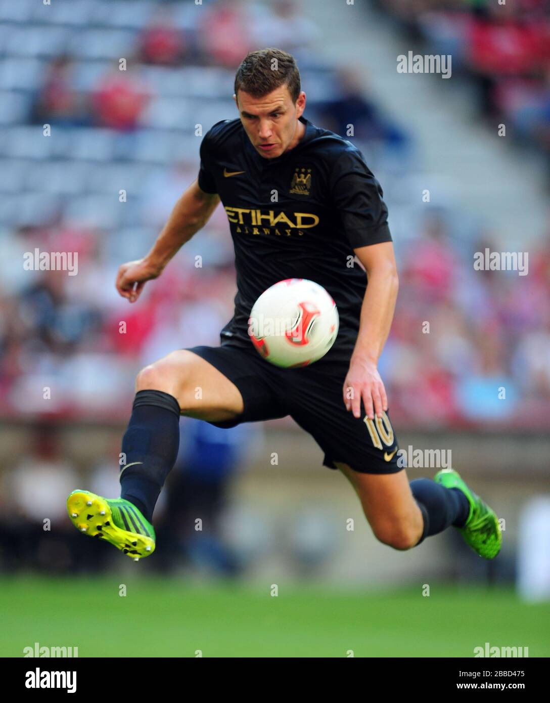 Manchester City's Edin Dzeko Stock Photo - Alamy