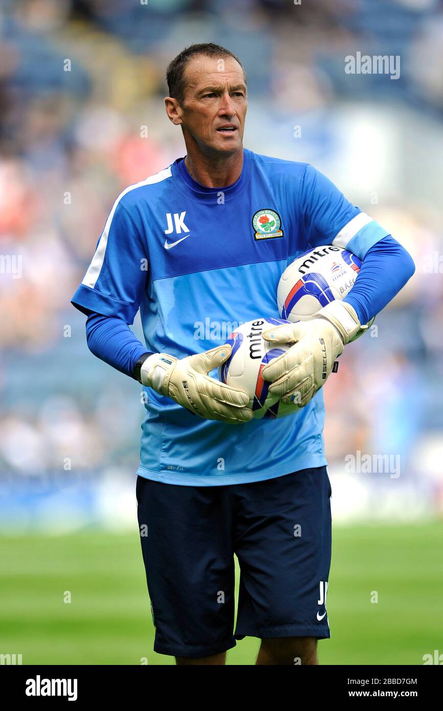 Goalkeeping coach john keeley hi-res stock photography and images - Alamy