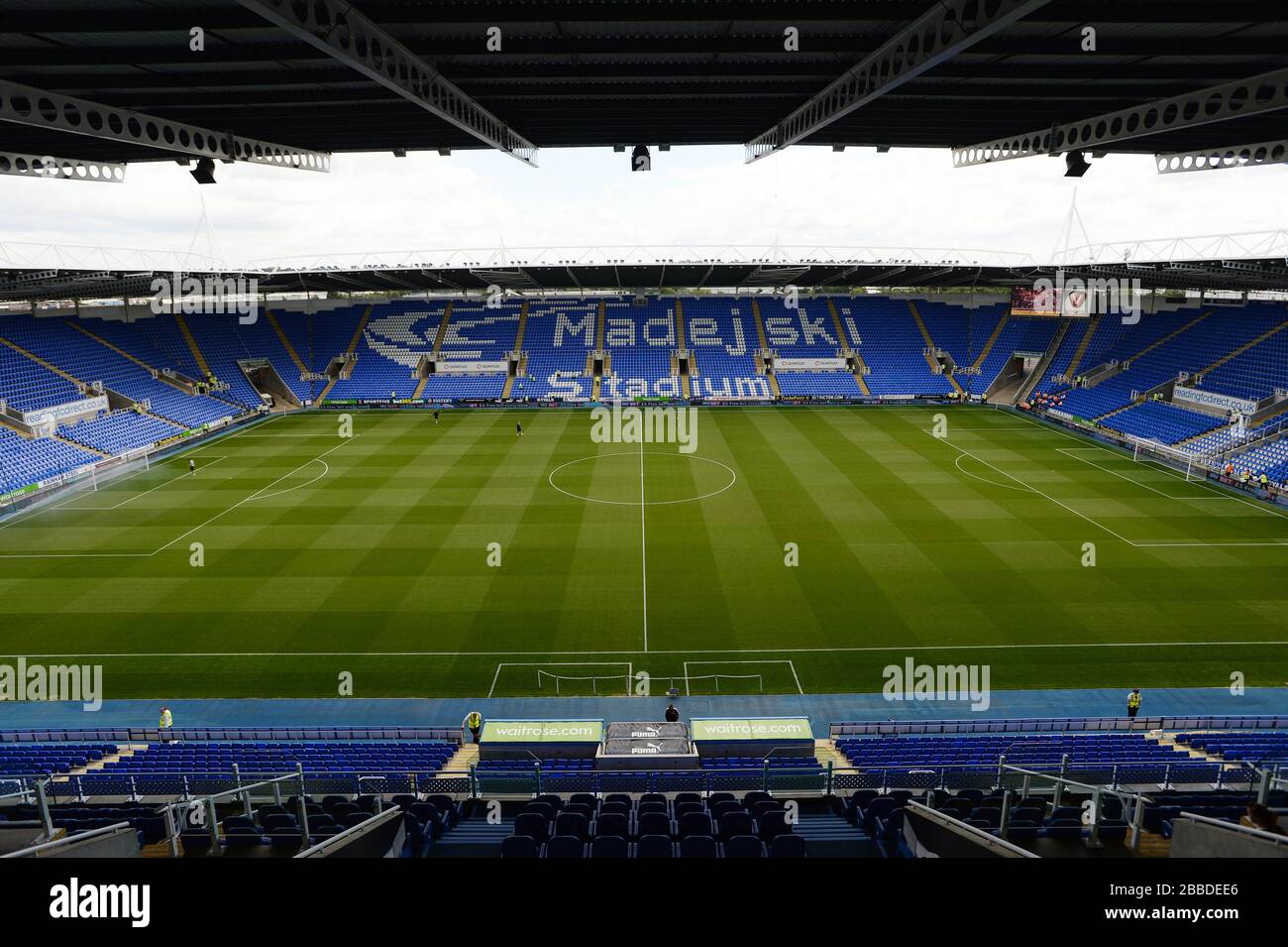 Reading Stadium Layout A general view of the Madejski Stadium, home of Reading Stock Photo - Alamy