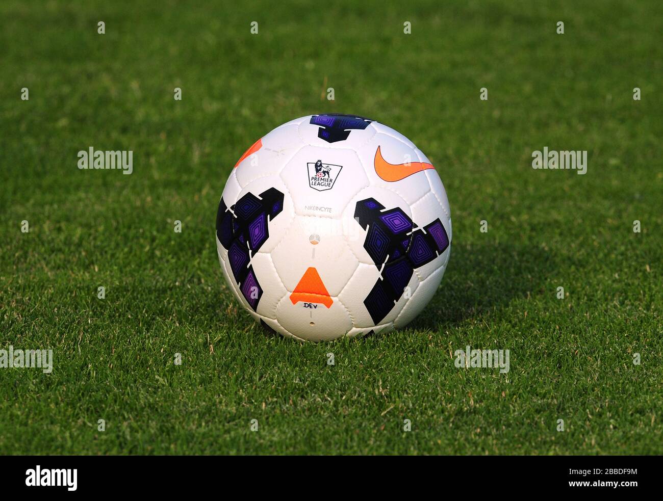 Football eon hi-res stock photography and images - Alamy