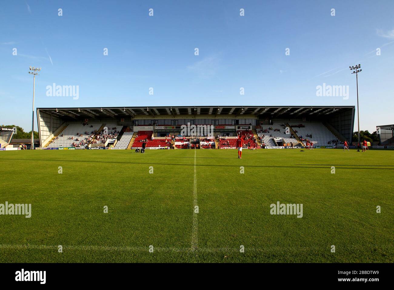 Morecambe players warm up before the match Stock Photo Alamy