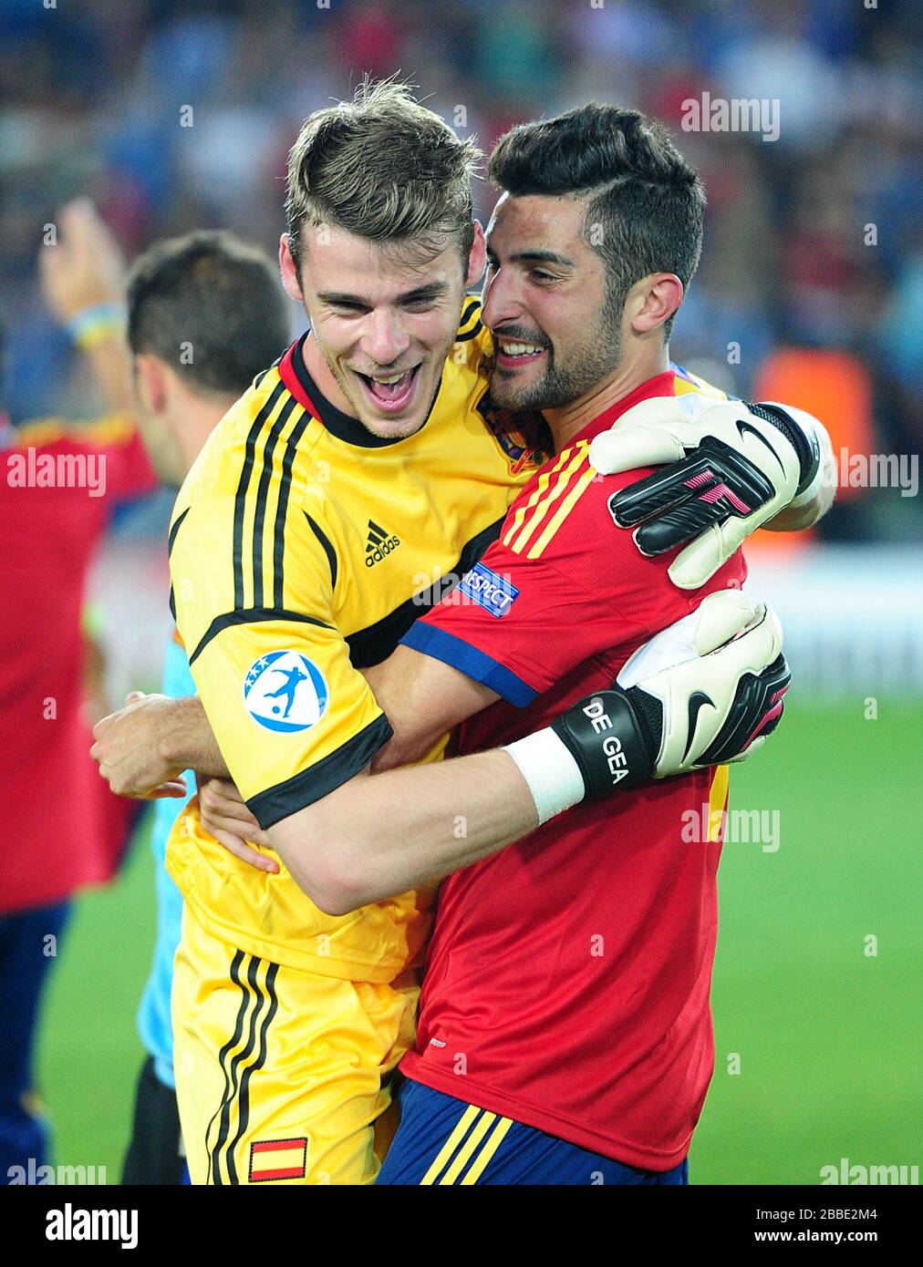 Spain's David De Gea and Alvaro Gonzalez (right) celebrate winning the UEFA European Under 21 Championship 2013 Stock Photo