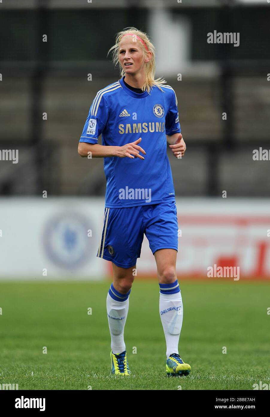 Page 9 Chelsea Ladies High Resolution Stock Photography And Images Alamy