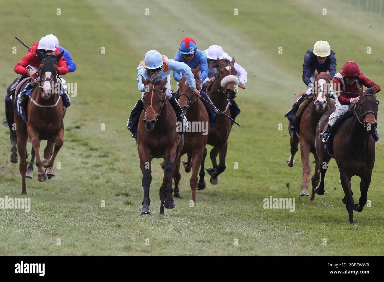 Esentepe Ridden By Pat Dobbs Light Blue Cap Moves To The Front In The Lanwades Stud Nell Gwyn Stakes Group 3 Fillies Stock Photo Alamy