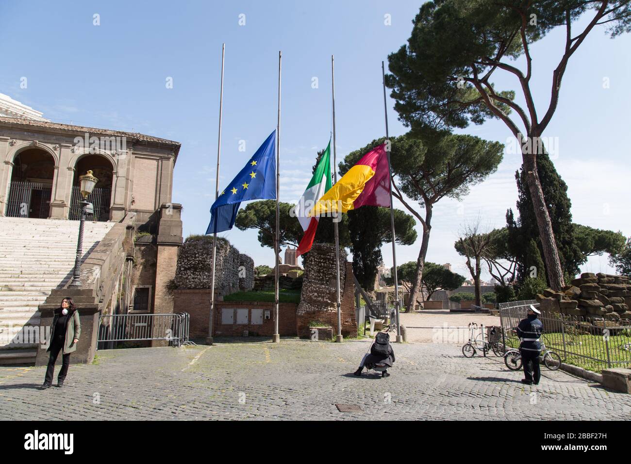 Roma, Italy. 31st Mar, 2020. Mayor of Rome, Virginia Raggi, in Piazza del Campidoglio, recalled victims of Covid-19 pandemic with a minute's silence. (Photo by Matteo Nardone/Pacific Press) Credit: Pacific Press Agency/Alamy Live News Stock Photo