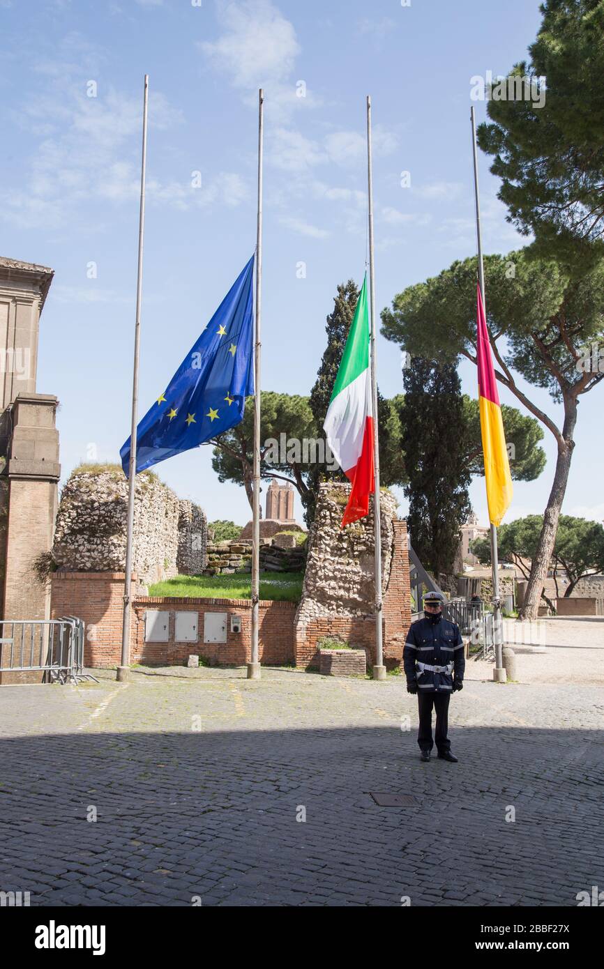 Roma, Italy. 31st Mar, 2020. Mayor of Rome, Virginia Raggi, in Piazza del Campidoglio, recalled victims of Covid-19 pandemic with a minute's silence. (Photo by Matteo Nardone/Pacific Press) Credit: Pacific Press Agency/Alamy Live News Stock Photo