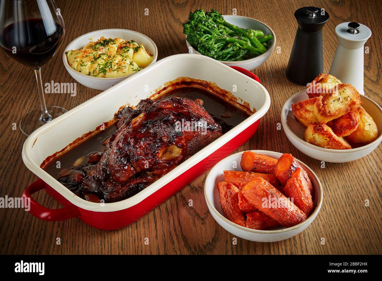 roast meal chicken beef lamb Stock Photo Alamy