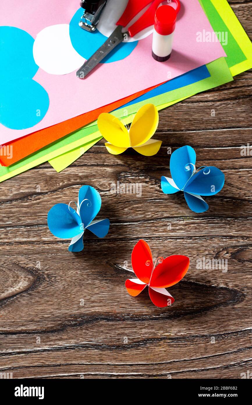 Summer Craft For Kids ~ Paper Butterflies