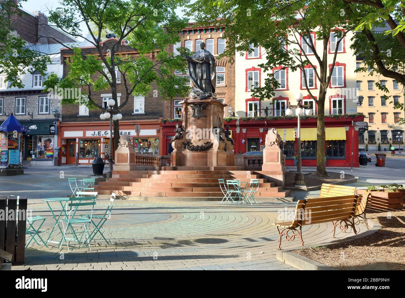 Place de l'Hotel-de-Ville (City Hall Square) across from Quebec City Hall. The monument honours Canada's first cardinal, Elzear-Alexandre Tashereau, Upper Town, Old Quebec City, Province of Quebec, Canada Stock Photo