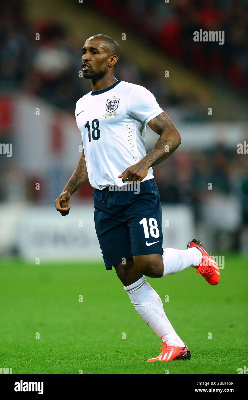 Jermain Defoe, England Stock Photo - Alamy, image size:863x1390