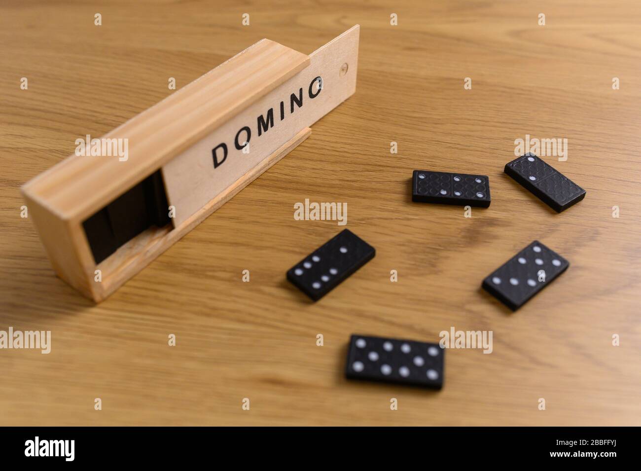 Dominoes players hi-res stock photography and images - Alamy