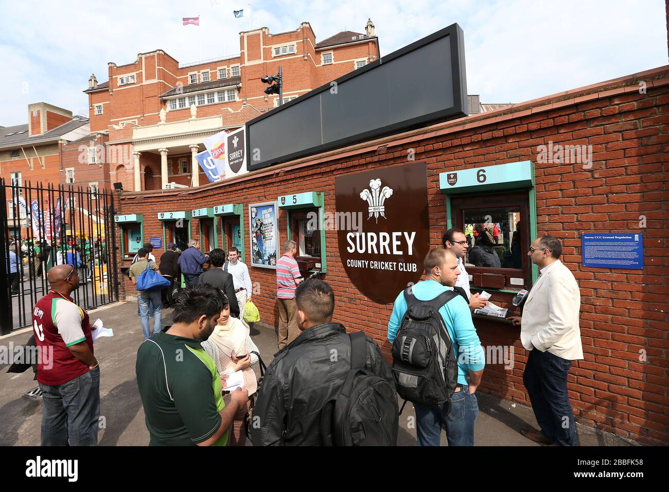 Fans queue at the ticket office at the Kia Oval Stock Photo - Alamy