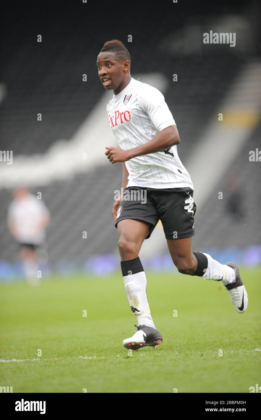 Fulham's Moussa Dembele scores against Reading Stock Photo