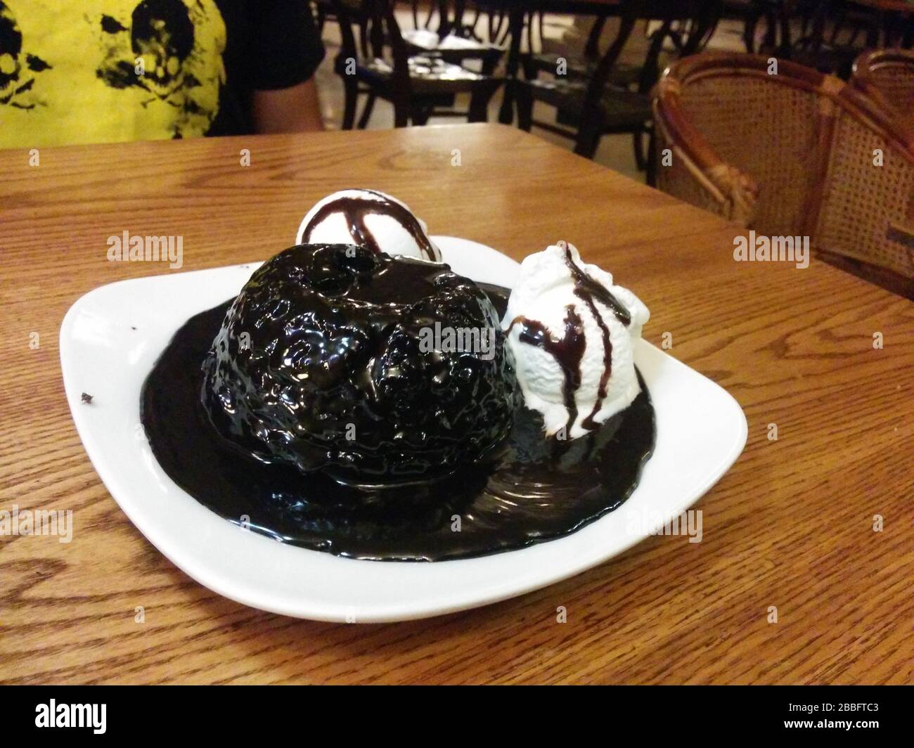 chocolate fudge brownies with vanilla ice cream Stock Photo Alamy