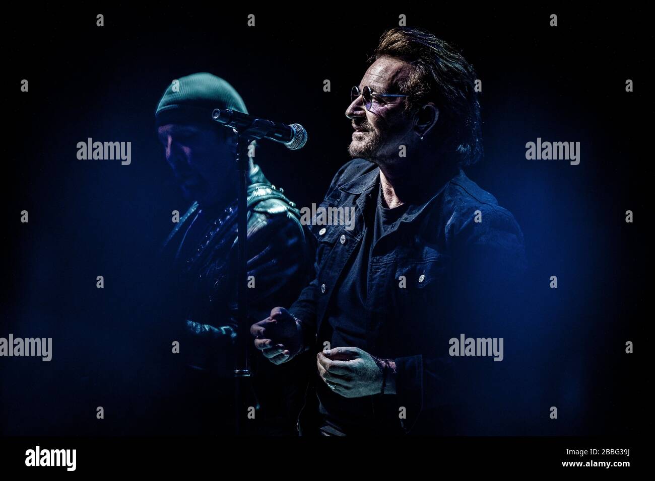 Copenhagen, Denmark. 29th, September 2018. The Irish rock band U2 performs a live concert at Royal Arena in Copenhagen. Here singer Bono is seen live on stage. (Photo credit: Gonzales Photo - Lasse Lagoni). Stock Photo