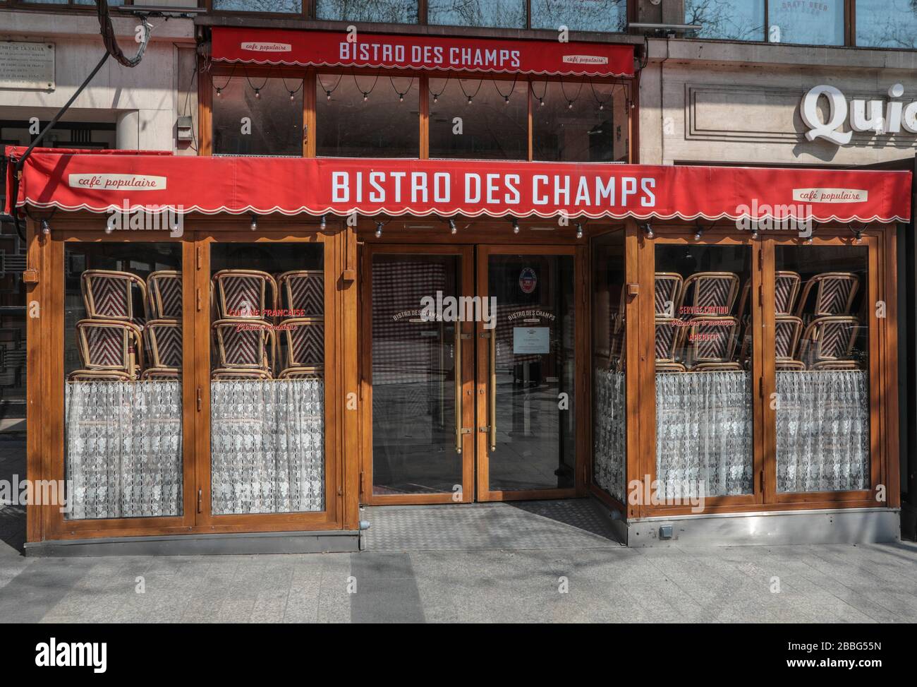 CORONAVIRUS: CAFES CLOSED, CONFINED CHAIRS  PARIS Stock Photo