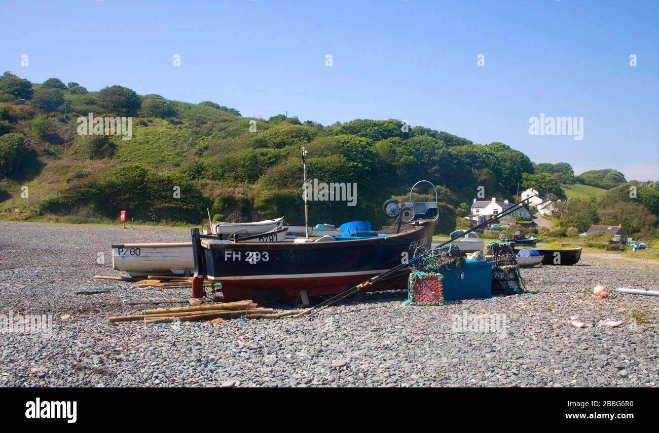 the tiny harbour of porthoustock on the lizard in south cornwall Stock Photo