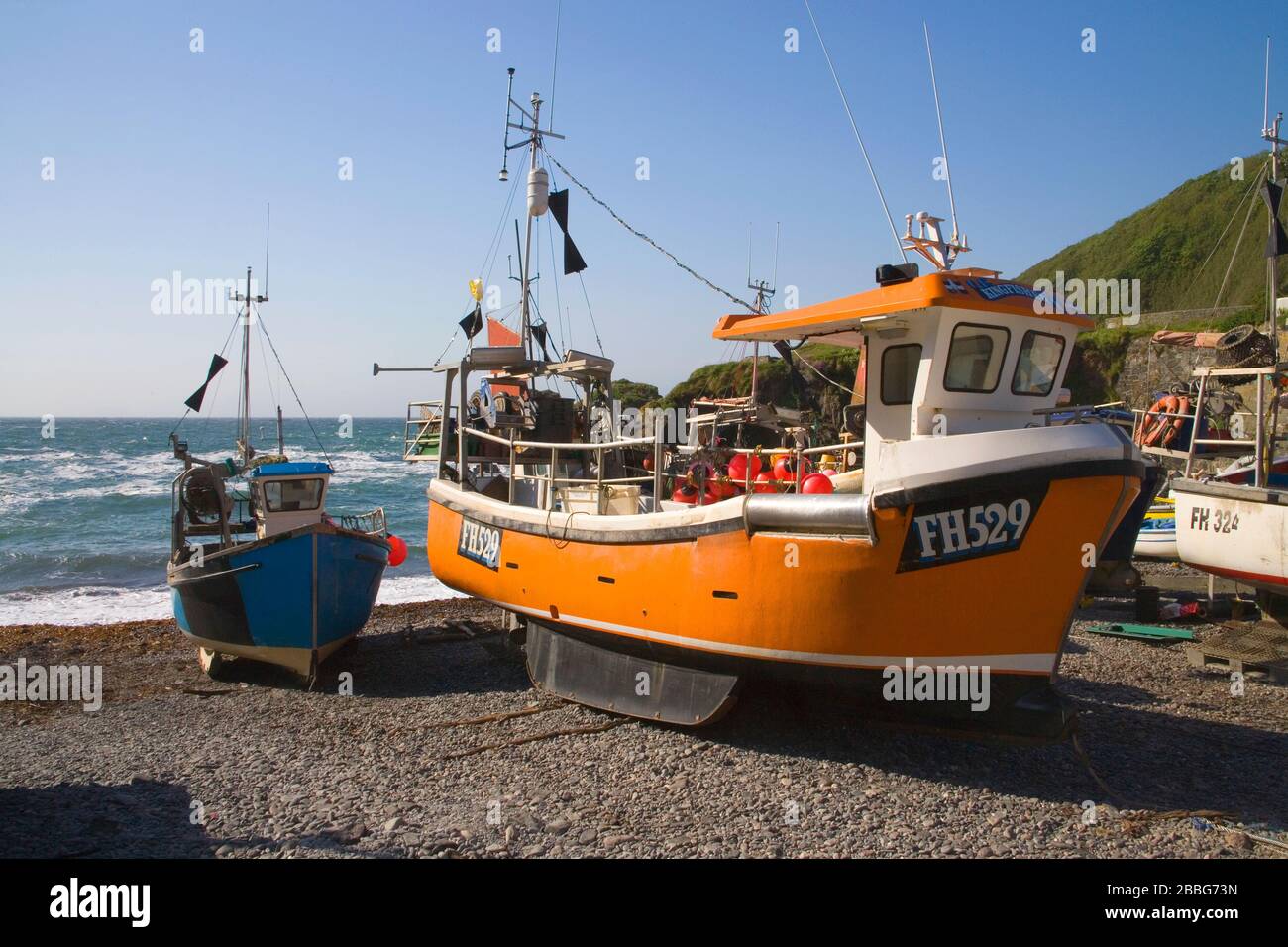 the small fishing village of cadgwith on the lizard in cornwall Stock Photo