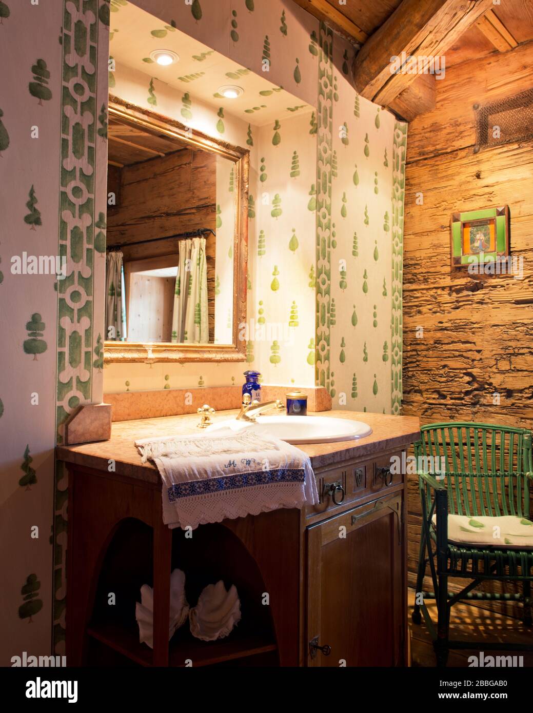 Farmhouse sink hi-res stock photography and images - Alamy