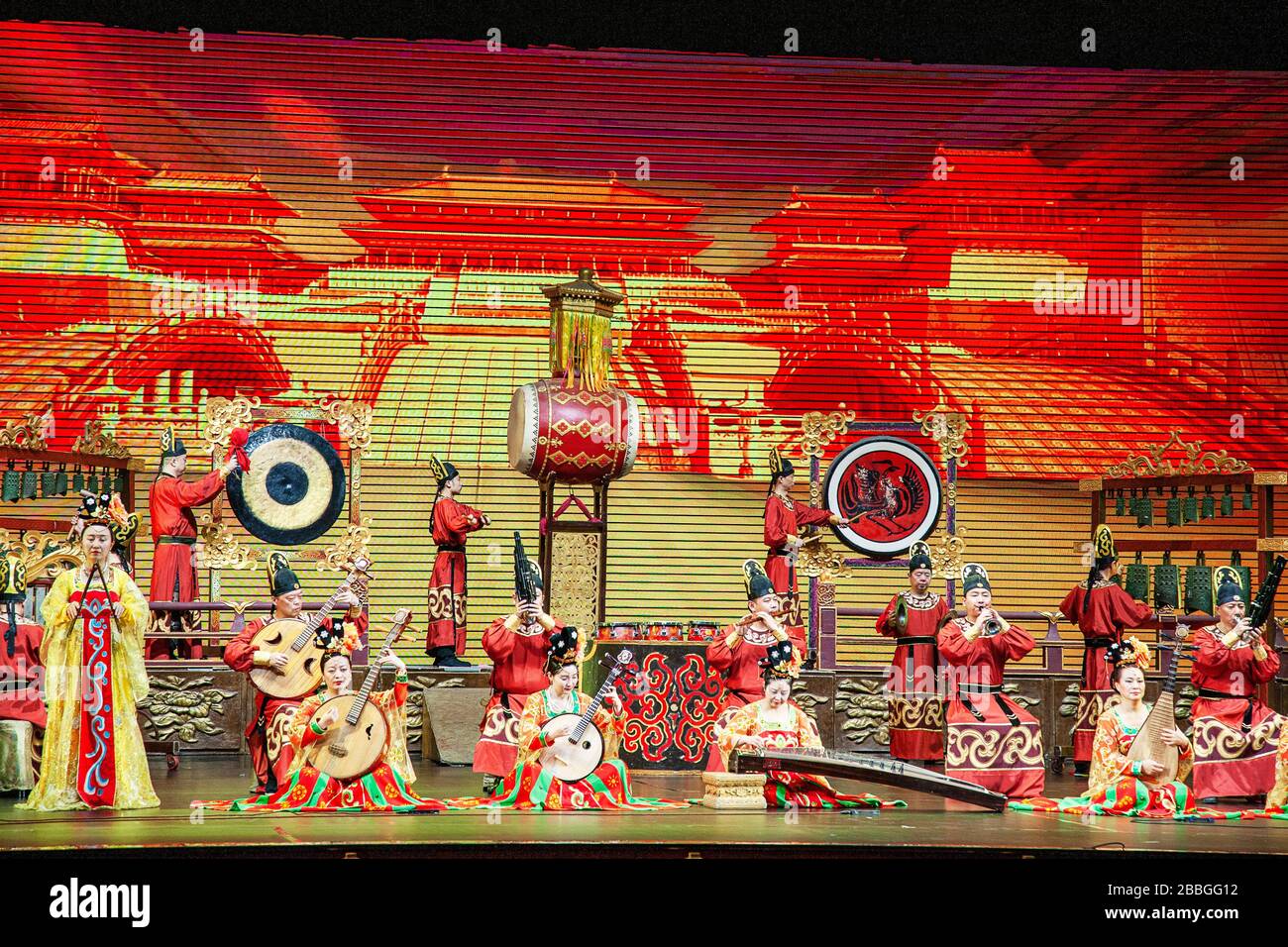 Tang dynasty musicians hi-res stock photography and images - Alamy