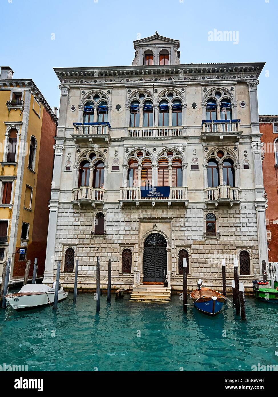 Venice, the capital of northern Italy’s Veneto region, is built on 118 small islands in a lagoon in the Adriatic Sea. It has no roads, just canals, li Stock Photo