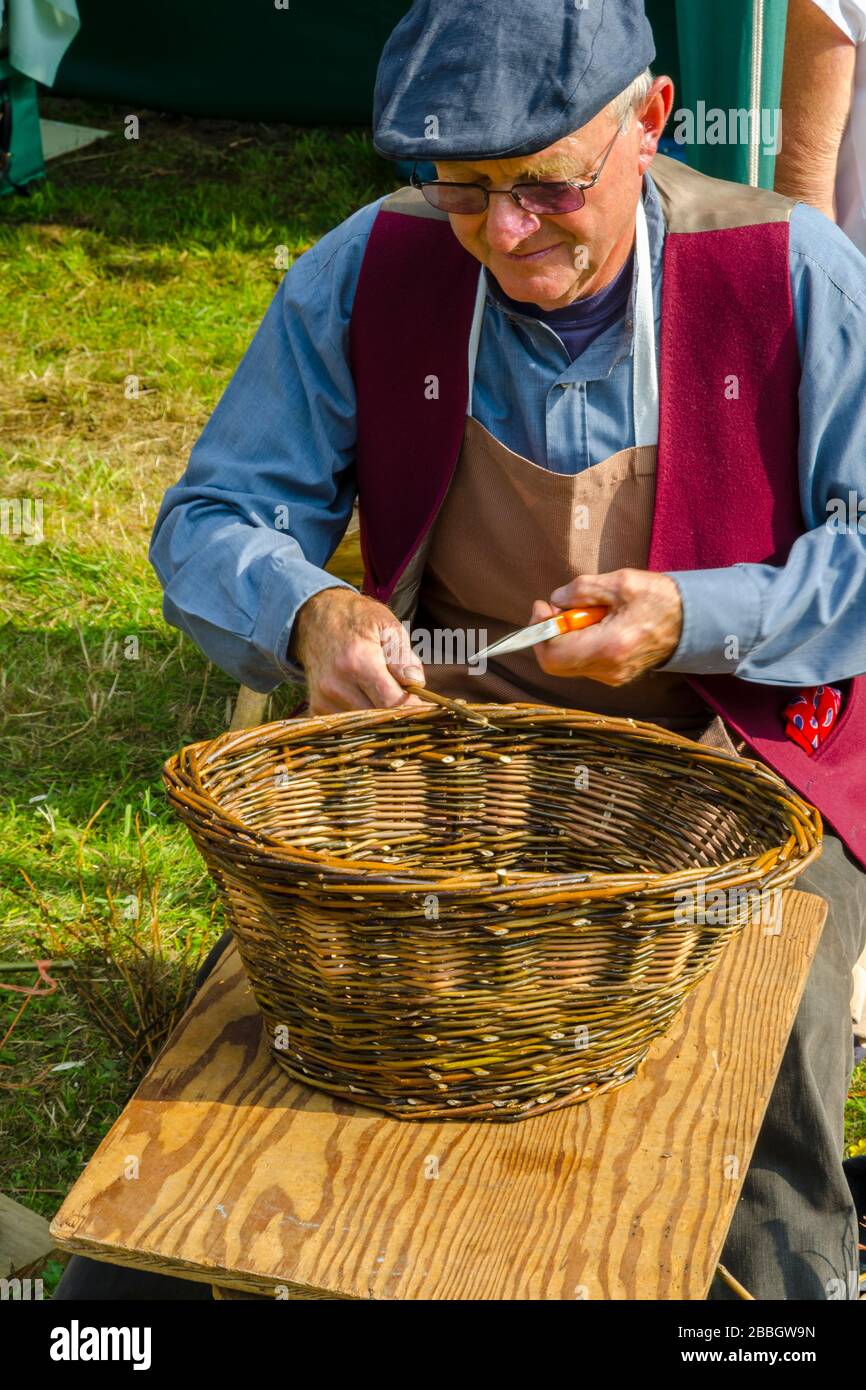 Weaving basket men hires stock photography and images Alamy