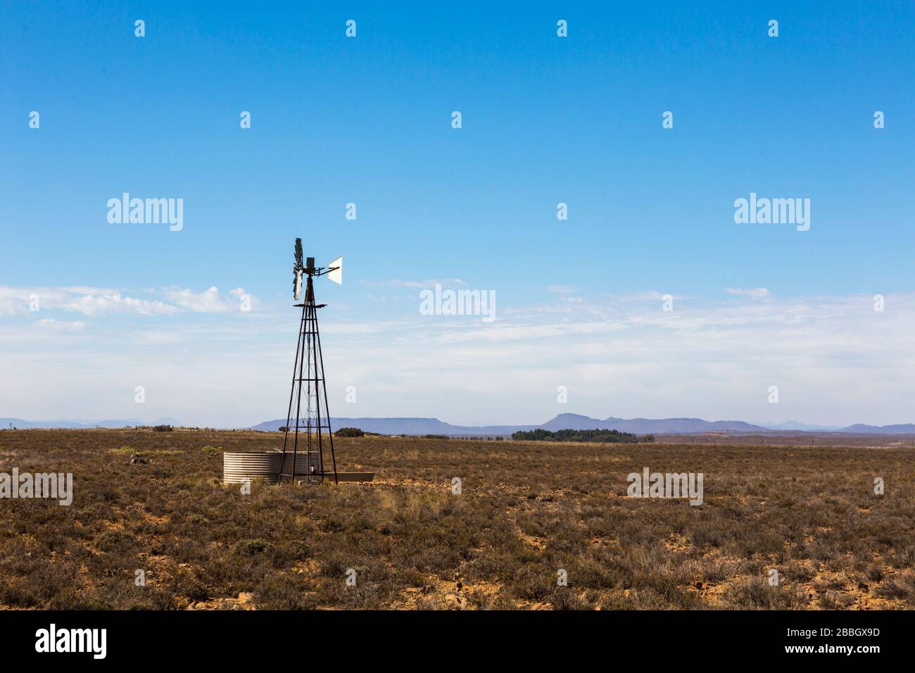 Lone windmill in the Karoo Stock Photo - Alamy