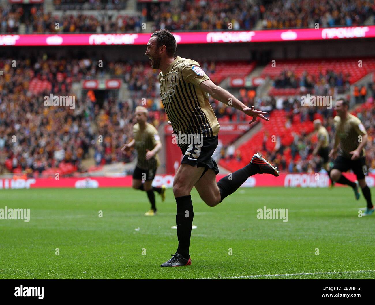 Bradford City's Rory McArdle celebrate scoring his sides second goal of the game Stock Photo Alamy