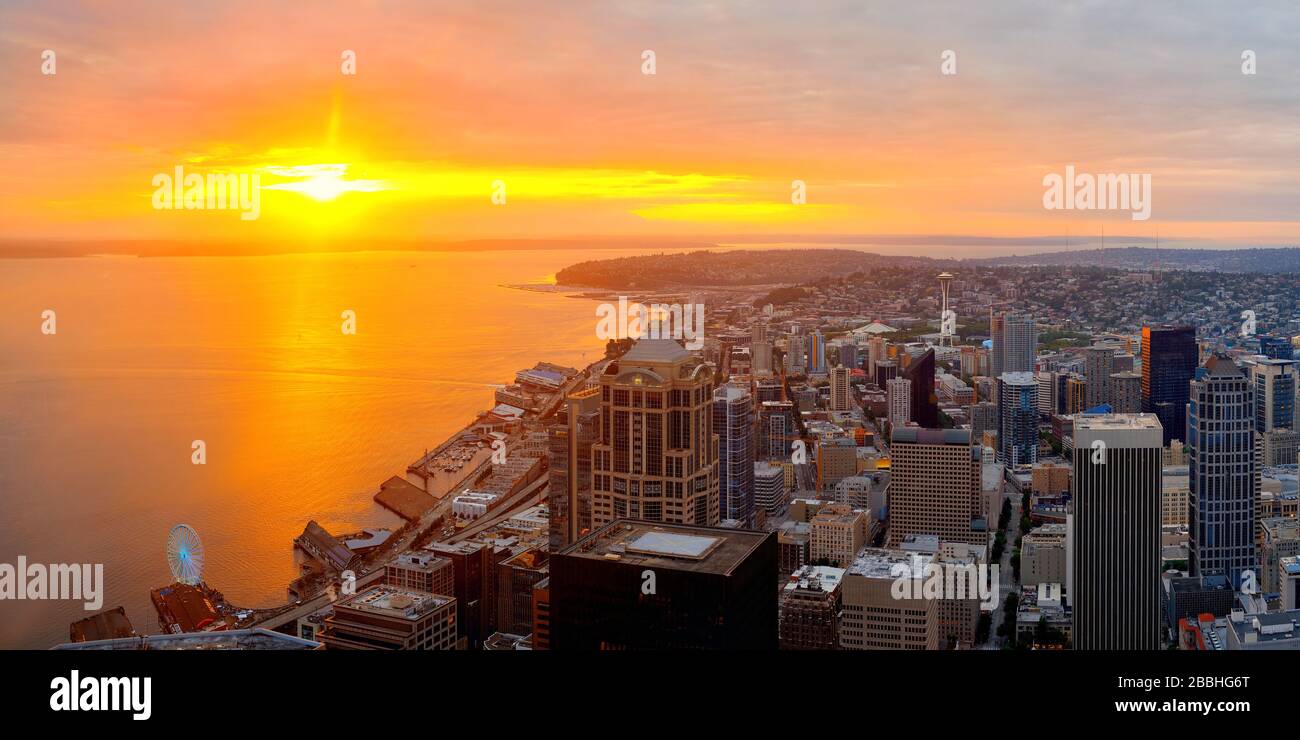 Seattle sunset rooftop view hi-res stock photography and images - Alamy