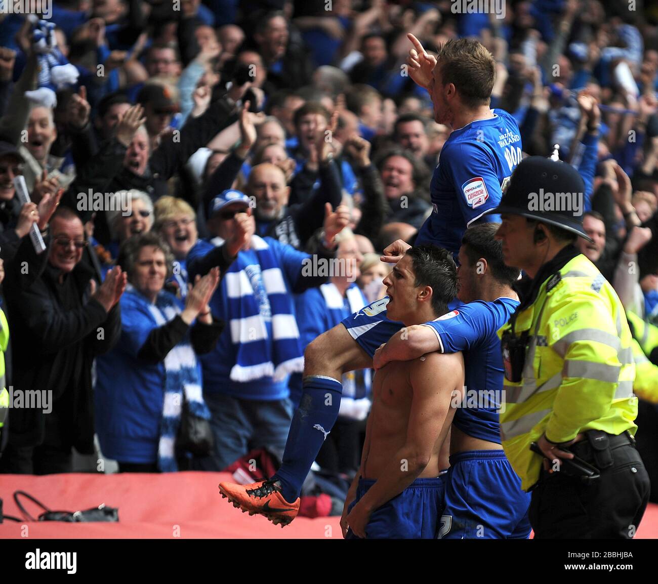 Leicester City S Anthony Knockaert Bottom Left Celebrates With Ben Marshall Bottom Right And Chris Wood Top After Scoring The Winning Goal Against Nottingham Forest Stock Photo Alamy