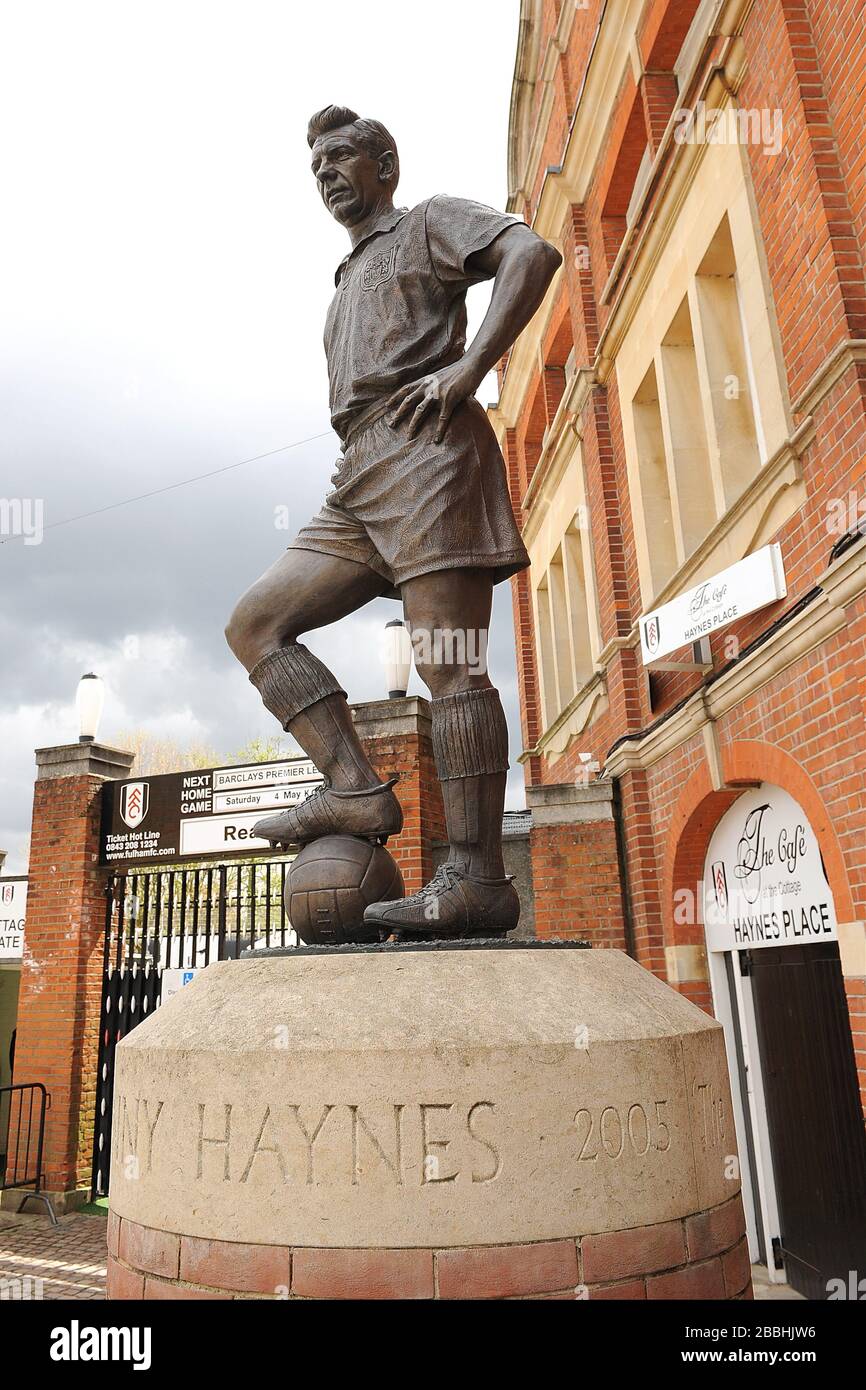 The statue in honour of Danny Haynes is seen outside Craven Cottage Stock Photo