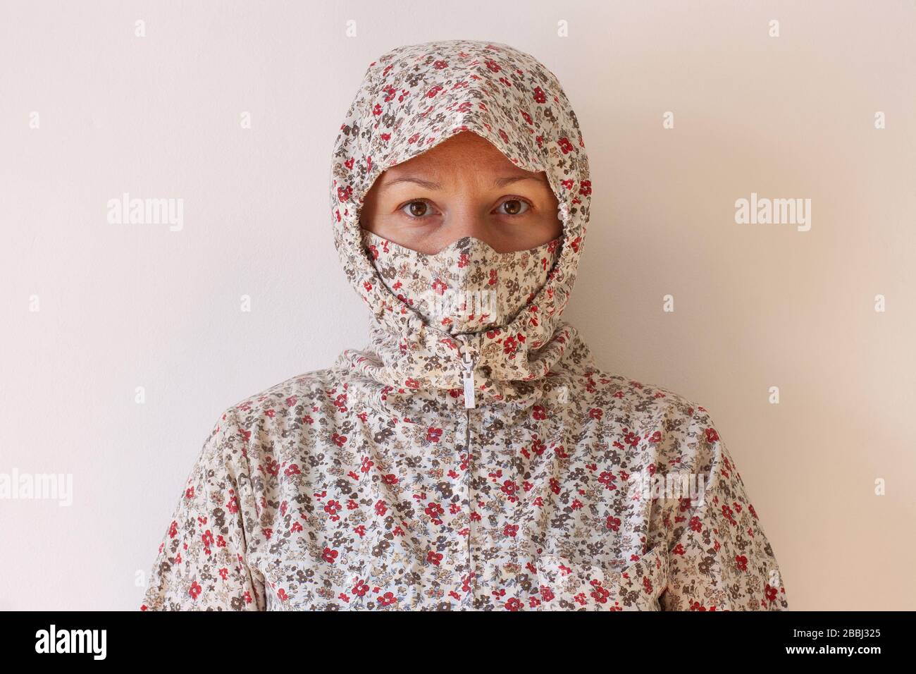Vietnamese face mask hires stock photography and images Alamy