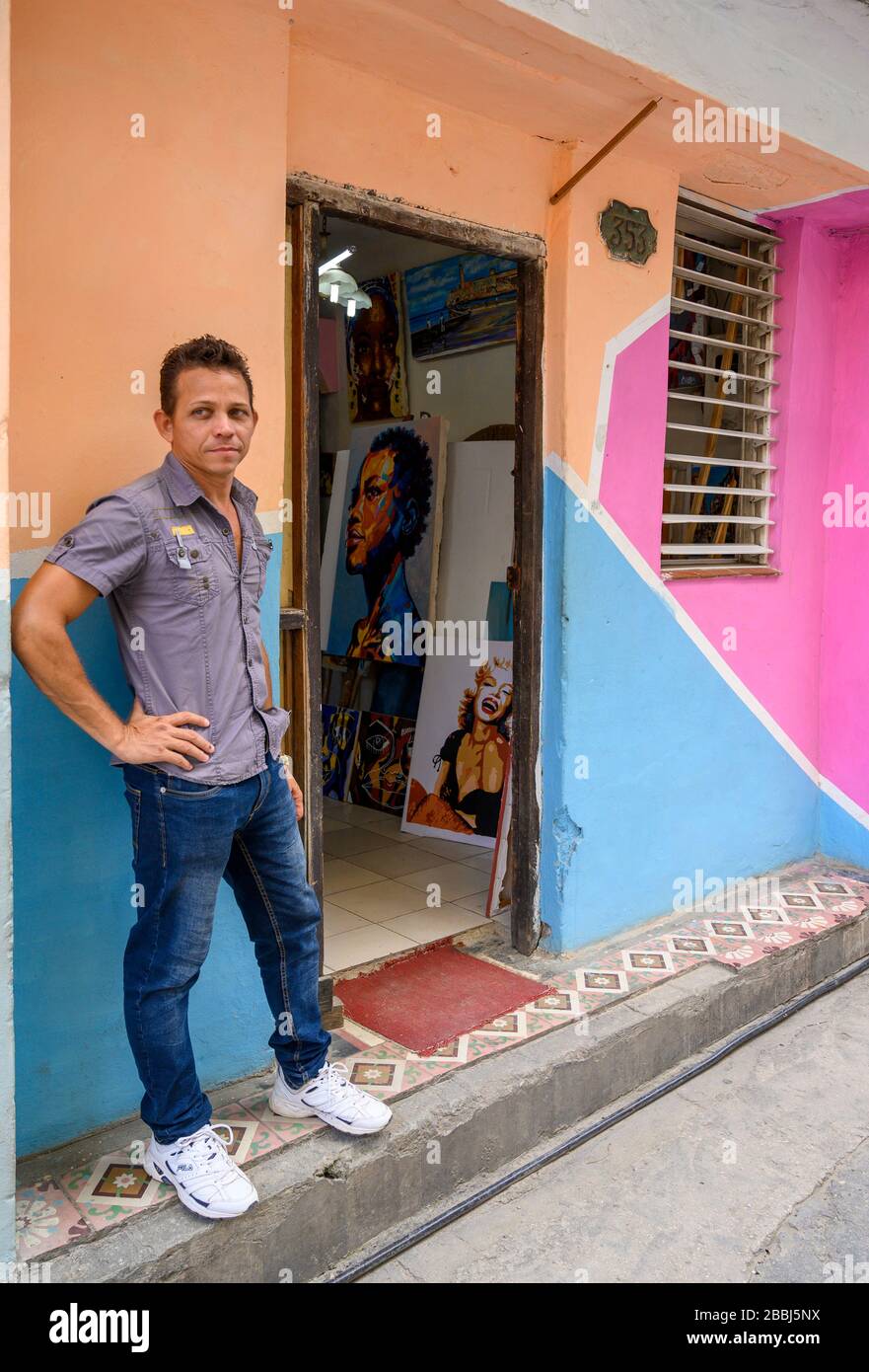 Artist outside his studio, Havana Vieja, Cuba Stock Photo