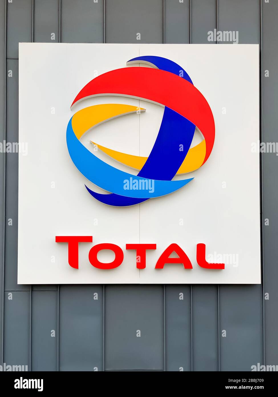 Total, French multinational oil and gas company logo on its gas service  station in Lyon, France. Mobile photography. LYON, FRANCE - FEBRUARY 25,  2020 Stock Photo - Alamy