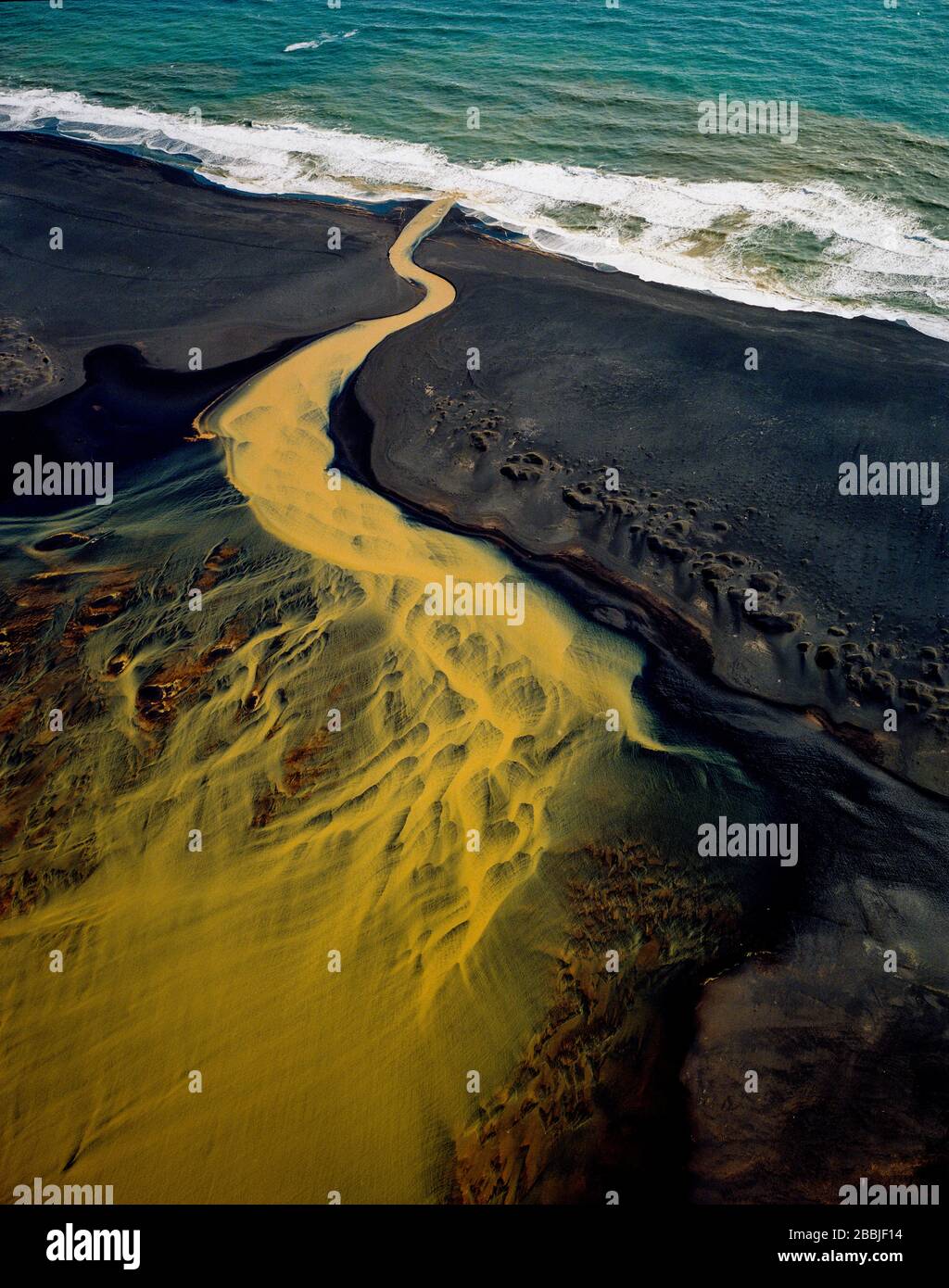 River flowing into the ocean hires stock photography and images Alamy