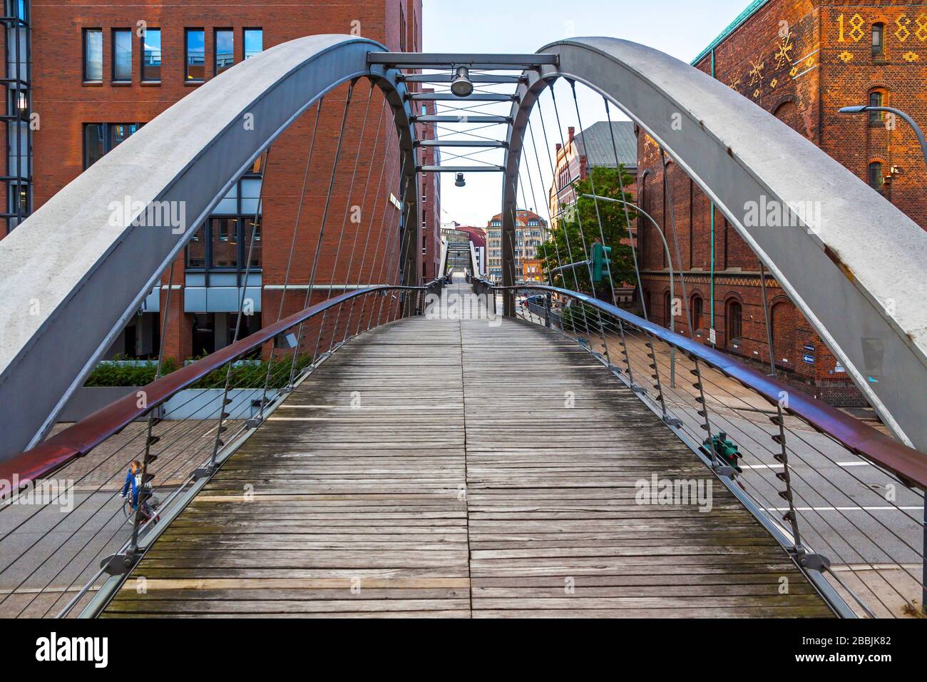 Kibbelsteg bridge over Brooksfleet canal in Speicherstadt warehouse district in Hamburg city, Germany Stock Photo