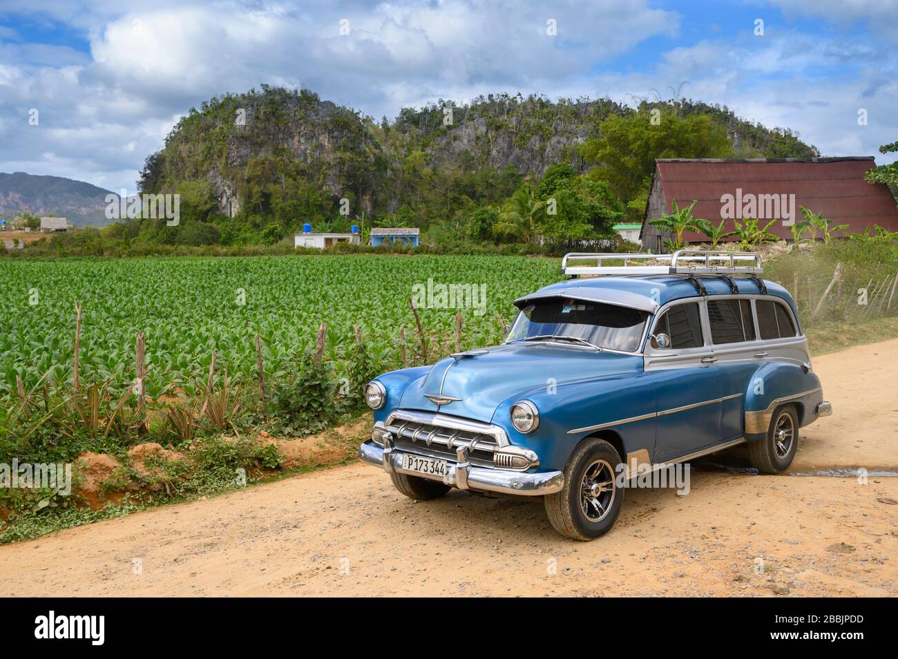 Vintage chevrolet wagon,  Vinales, Pinar del Rio Province, Cuba Stock Photo