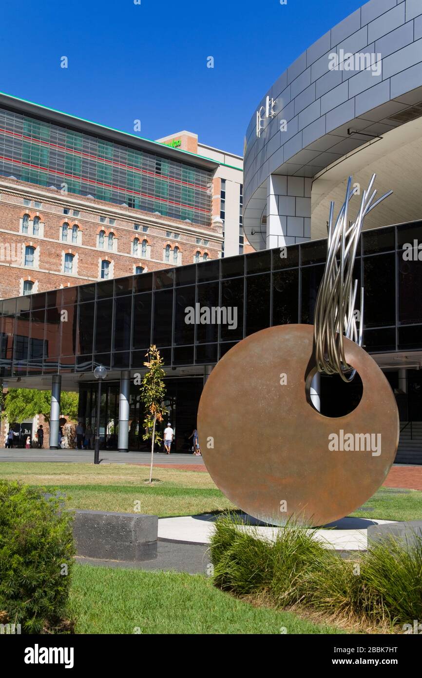 'A Place for Reflection' sculpture by Bernie Banton, Sydney