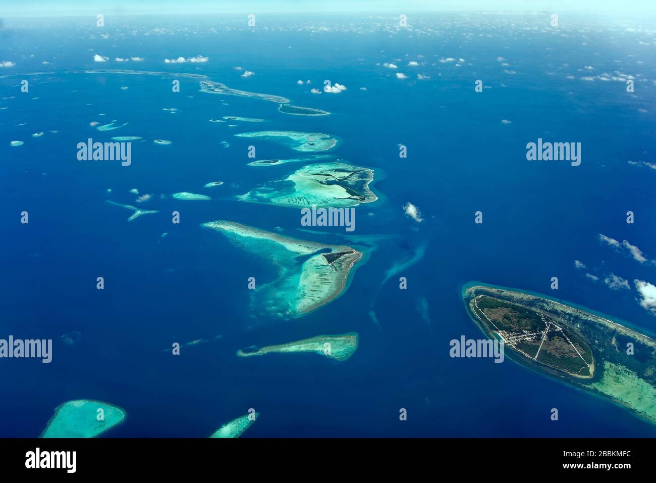 Vaadhoo Island, chain of islands on the outer reef, Gaafu Alifu Atoll or North Huvadhu Atoll, Indian Ocean, Maldives Stock Photo