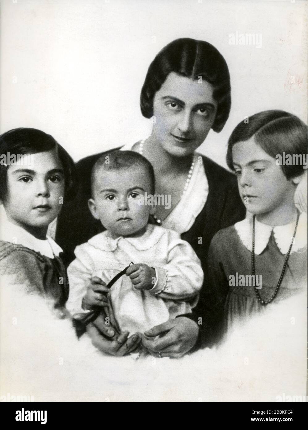 iolanda margherita of savoy with daughters ludovica, vittoria and guya, 1930 Stock Photo