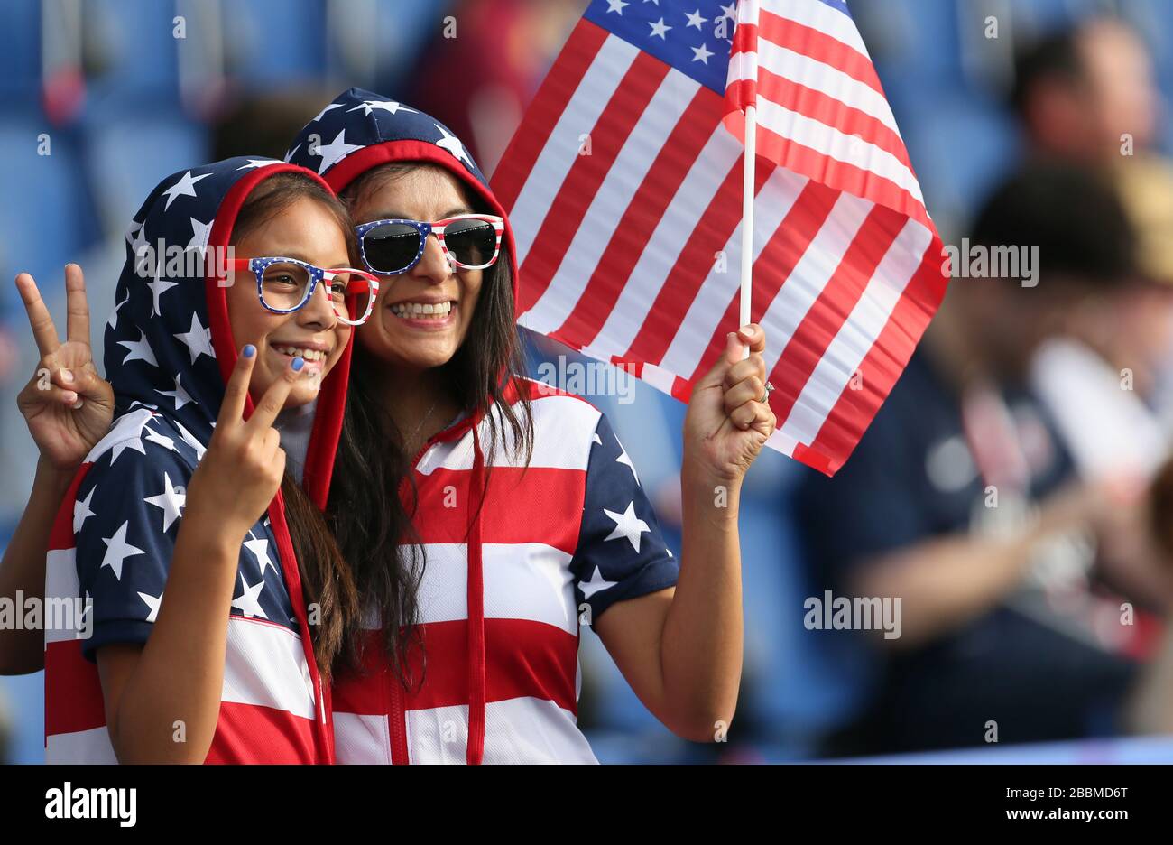 Usa fans show their support in the stands hi-res stock photography and ...
